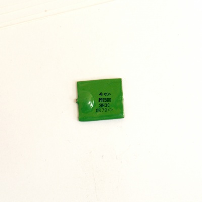 км зеленые; v; м1500 кг 